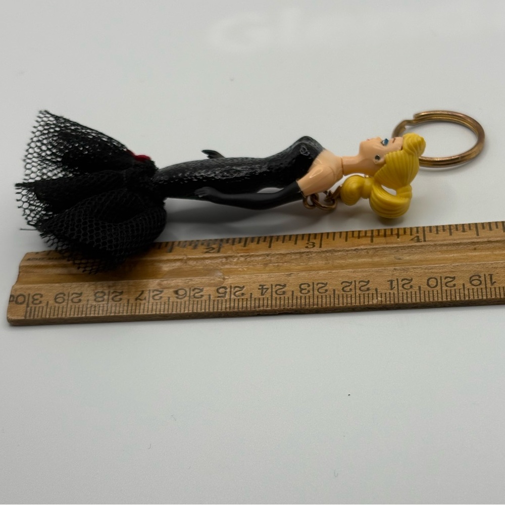 Lot 2 VTG 90’s Blonde Barbie Christmas pin and Black evening Gown Doll Key Chain - Picture 6 of 15